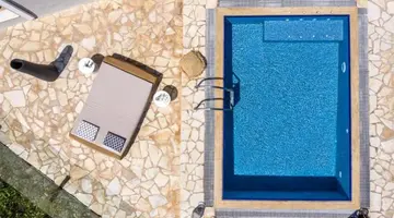 SMY SANTORINI SUITES & VILLAS