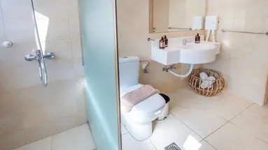 SMY SANTORINI SUITES & VILLAS