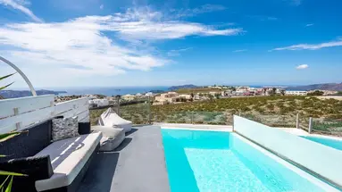 SMY SANTORINI SUITES & VILLAS