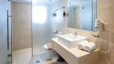 SMY SANTORINI SUITES & VILLAS