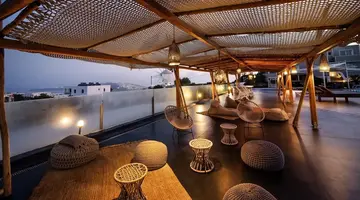 SMY SANTORINI SUITES & VILLAS
