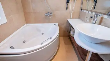 SMY SANTORINI SUITES & VILLAS