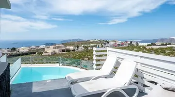 SMY SANTORINI SUITES & VILLAS