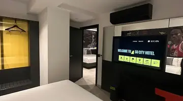 So City Hotel