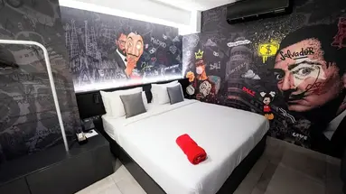 So City Hotel