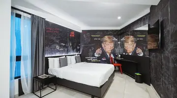 So City Hotel