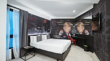 So City Hotel