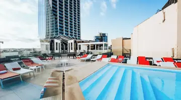 So City Hotel