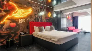 So City Hotel