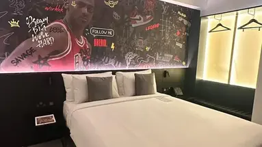 So City Hotel