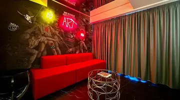 So City Hotel