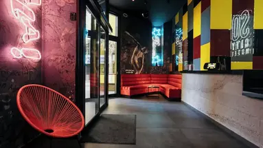 So City Hotel