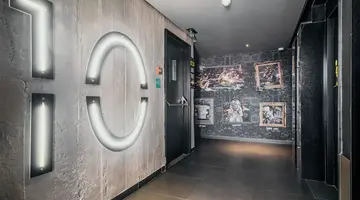 So City Hotel