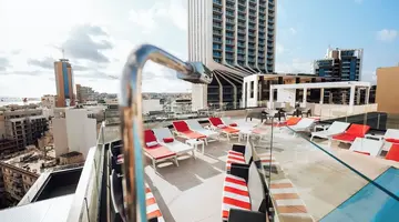 So City Hotel
