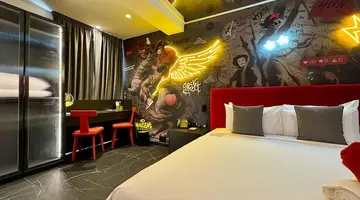 So City Hotel