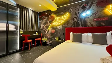 So City Hotel