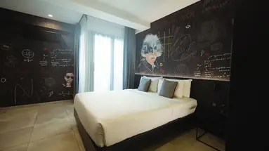 So City Hotel