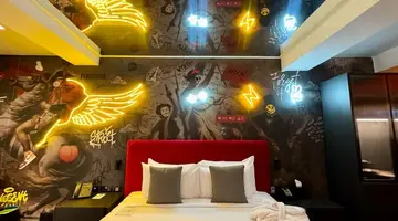 So City Hotel