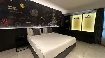 So City Hotel