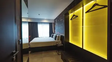 So City Hotel