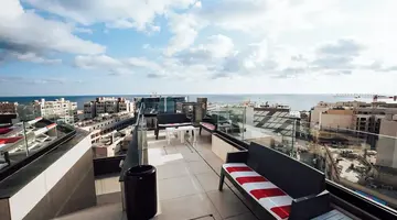 So City Hotel