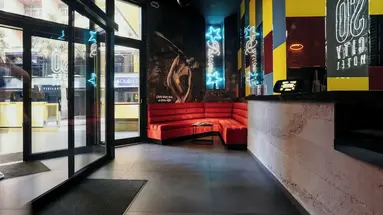 So City Hotel