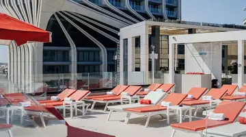 So City Hotel