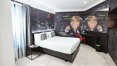 So City Hotel