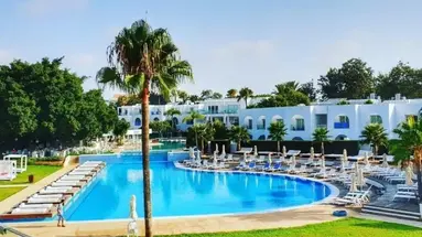SO NICE CLUB RESORT