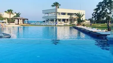 SO NICE CLUB RESORT