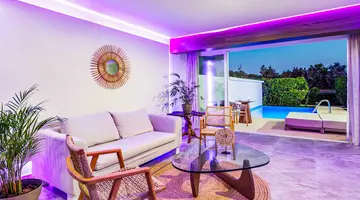 So White Beach Resort