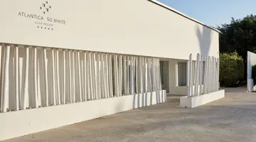 So White Club Resort