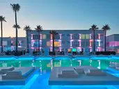 So White Club Resort