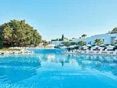 So White Club Resort