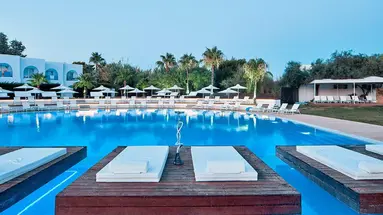 So White Club Resort