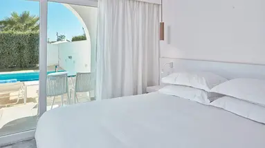 So White Club Resort