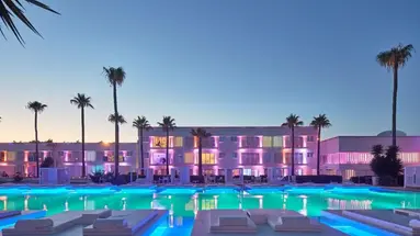 So White Club Resort