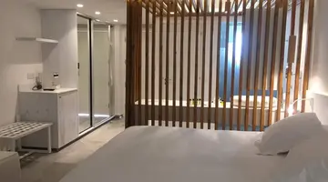 So White Club Resort