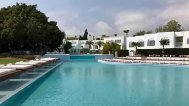 So White Club Resort