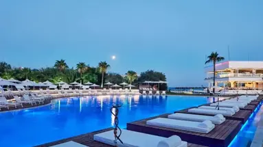 So White Club Resort