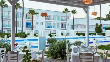 So White Club Resort