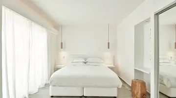 So White Club Resort