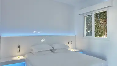 So White Club Resort