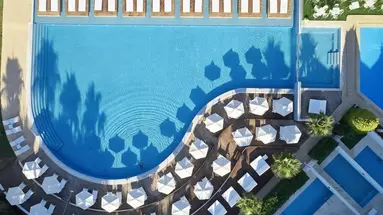 So White Club Resort