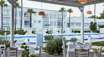 So White Club Resort