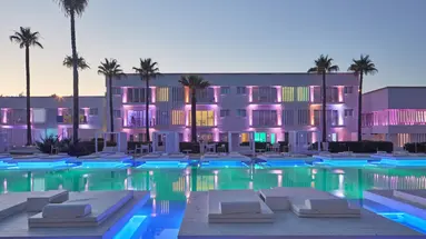 So White Club Resort