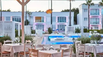 So White Club Resort