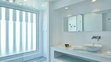 So White Club Resort
