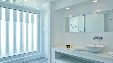 So White Club Resort