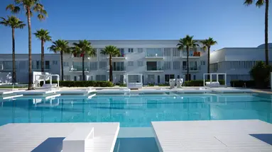 So White Club Resort